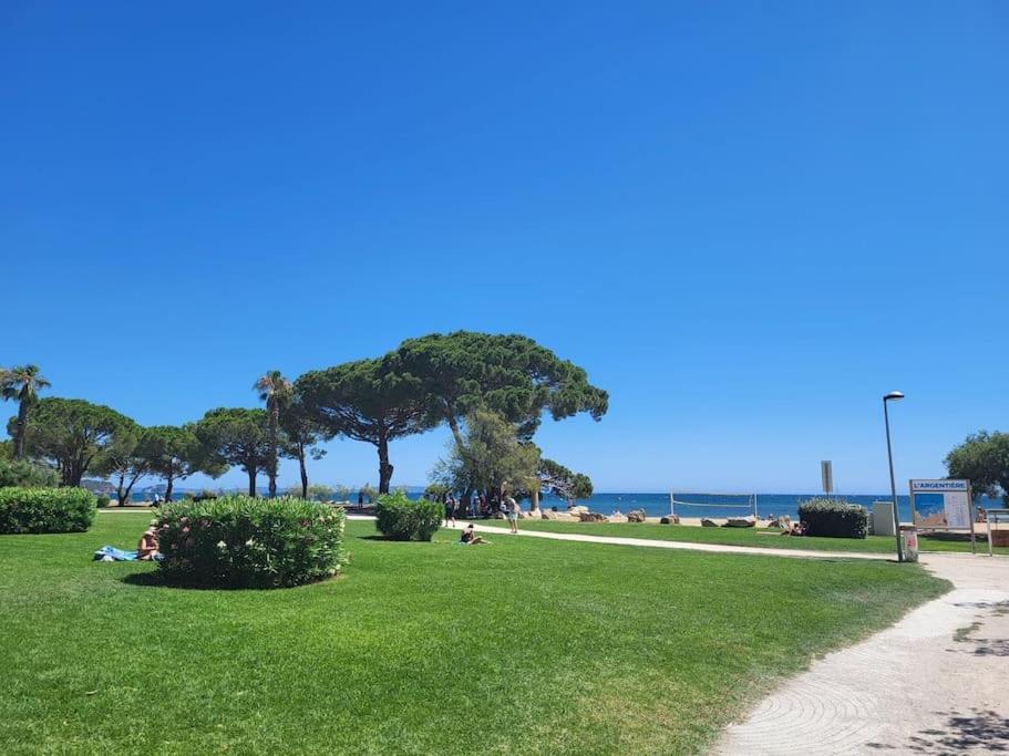 Apartment Odalys Les Oceanides: Beachfront With Pool And Private Parking *