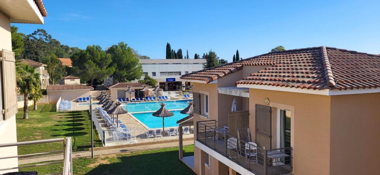 3 Etoiles Odalys Les Oceanides Piscine Argentiere Place De Parking Privee Boite A Cle Appartement